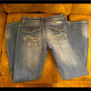 Cowgirl Tuff Jeans 30/33